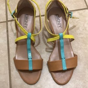 DKNY Beige Multi Leather Sandals 8.5